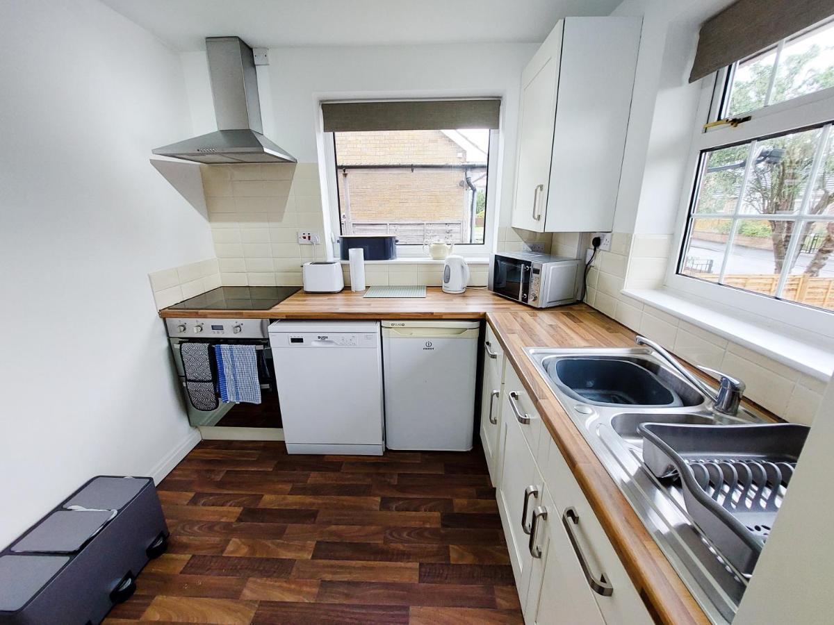 Spring Gardens Holiday Bungalow Cayton Eksteriør bilde