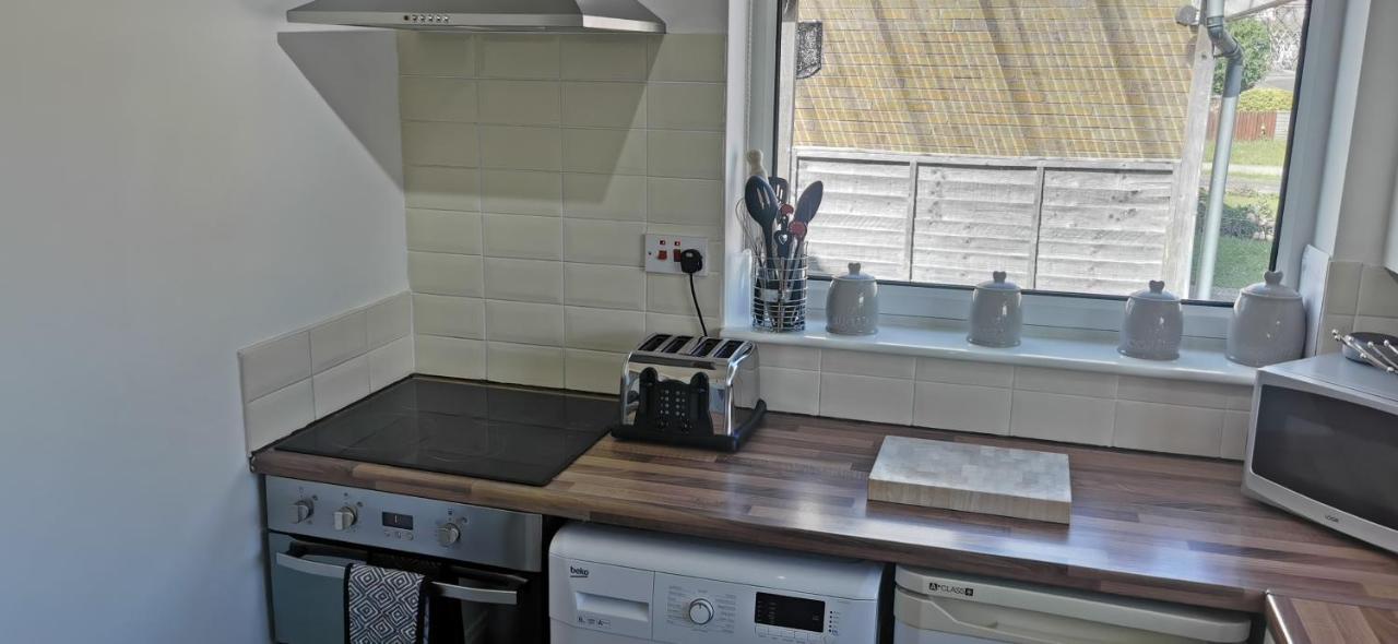 Spring Gardens Holiday Bungalow Cayton Eksteriør bilde