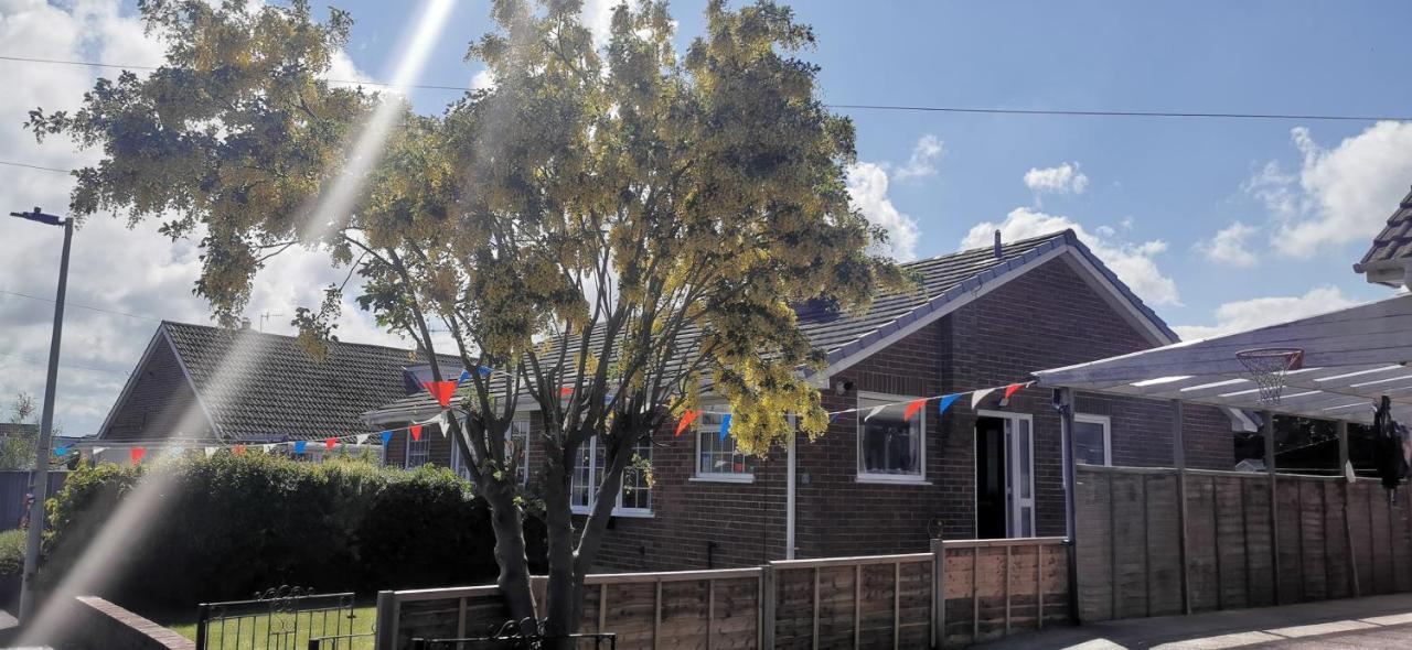 Spring Gardens Holiday Bungalow Cayton Eksteriør bilde