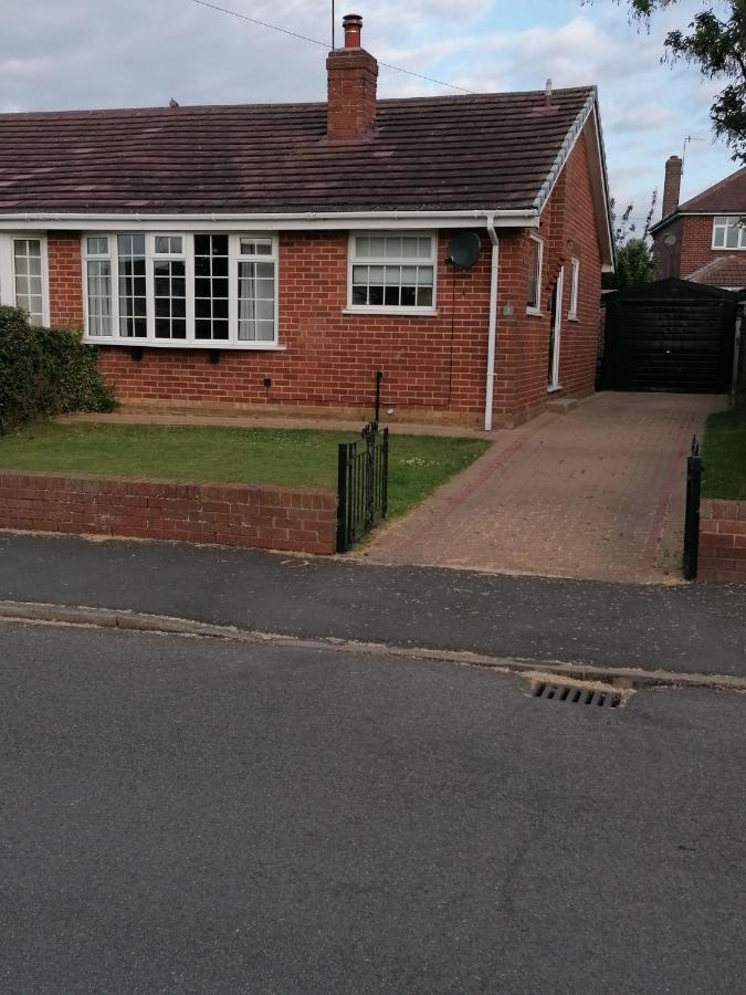Spring Gardens Holiday Bungalow Cayton Eksteriør bilde