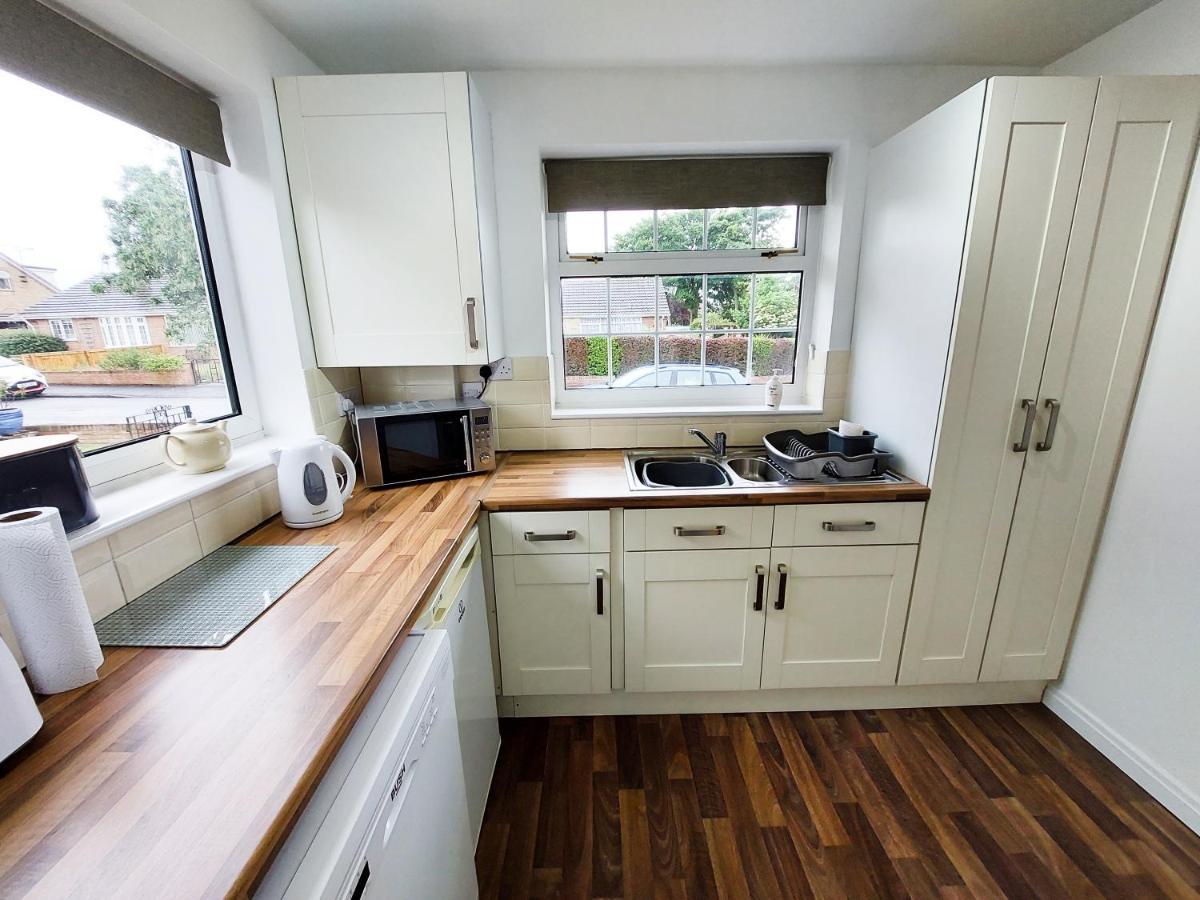 Spring Gardens Holiday Bungalow Cayton Eksteriør bilde